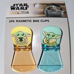 Star Wars The Mandalorian Grogu 2-Pack Magnetic Bag Clips - Yellow & Teal
